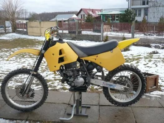 Husqvarna CR 125 – lekki motocykl, który zaskoczy swoją mocą