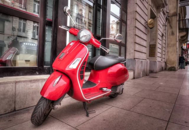 Ile kosztuje kurs na motorower? Poznaj ukryte wydatki i oszczędności