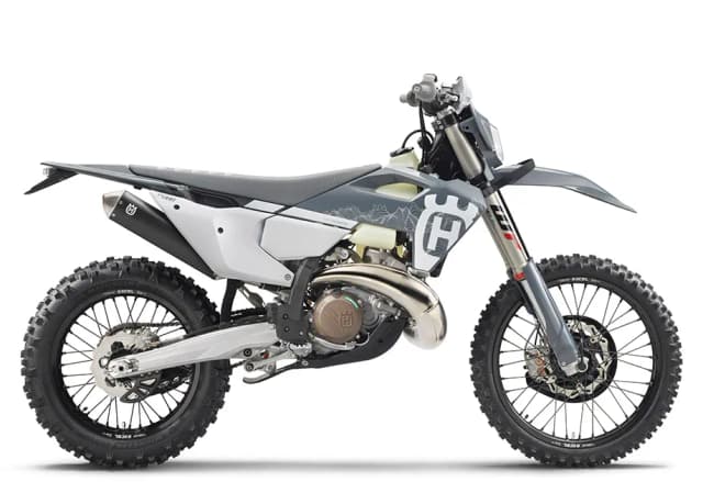 Husqvarna TE 125 4T - mocny motocykl enduro, który zaskoczy każdego
