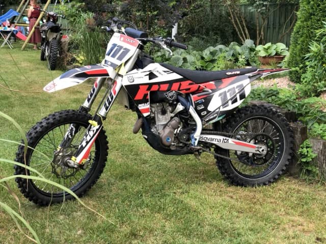 Husqvarna motocykle - modele, ceny i gdzie je kupić taniej